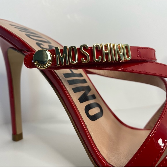 Moschino Red Logo Sandals - Picture 11 of 11
